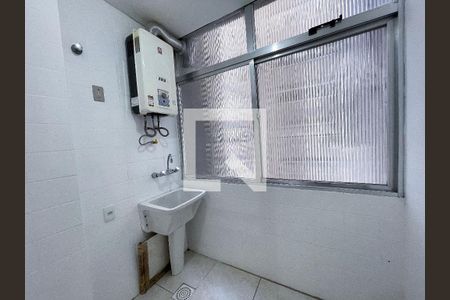 Apartamento à venda com 76m², 2 quartos e 1 vagaÁrea de Serviço