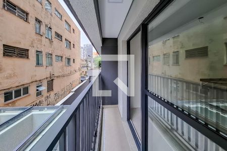 Studio à venda com 24m², 1 quarto e sem vaga Studio à venda com 24m², 1 quarto e sem vagaSacada