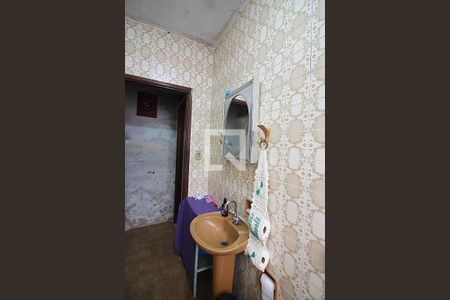 Casa à venda com 336m², 6 quartos e 5 vagasBanheiro de serviço casa 2