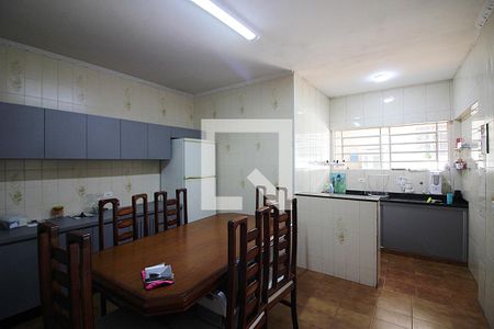 Casa à venda com 336m², 6 quartos e 5 vagasCozinha/Copa