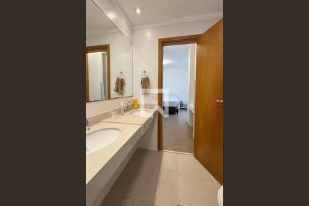 Apartamento para alugar com 156m², 3 quartos e 3 vagasBanheiro da Suíte 1