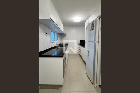 Cozinha de apartamento para alugar com 3 quartos, 156m² em Tamboré, Santana de Parnaíba