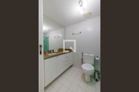 Apartamento à venda com 70m², 1 quarto e 1 vagaBanheiro