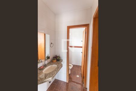 Apartamento à venda com 197m², 4 quartos e 3 vagasBanheiro da Suíte 2 na Cobertura