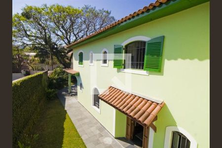 Casa à venda com 440m², 4 quartos e 3 vagas Casa à venda com 440m², 4 quartos e 3 vagasFoto 01