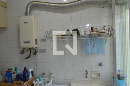 Apartamento à venda com 80m², 2 quartos e 1 vaga Apartamento à venda com 80m², 2 quartos e 1 vagaÁrea de Serviço