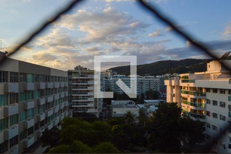 Apartamento à venda com 80m², 2 quartos e 1 vaga Apartamento à venda com 80m², 2 quartos e 1 vagaVista da Suíte