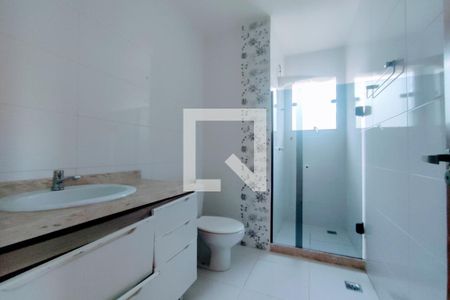 Casa de condomínio para alugar com 300m², 4 quartos e 2 vagas Casa de condomínio para alugar com 300m², 4 quartos e 2 vagas2º Pav - Banheiro Social 2