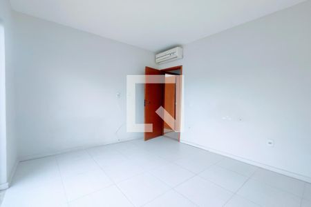 Casa de condomínio para alugar com 300m², 4 quartos e 2 vagas Casa de condomínio para alugar com 300m², 4 quartos e 2 vagas2º Pav - Quarto 3