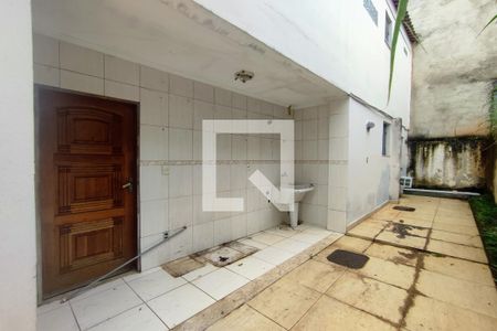 Casa de condomínio para alugar com 300m², 4 quartos e 2 vagas Casa de condomínio para alugar com 300m², 4 quartos e 2 vagasÁrea Externa