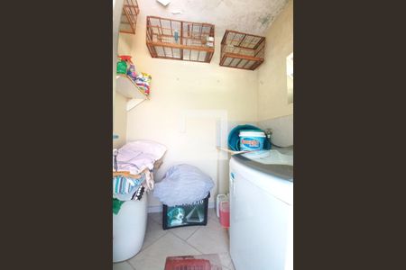 Casa à venda com 300m², 4 quartos e 3 vagas Casa à venda com 300m², 4 quartos e 3 vagasÁrea de Serviço