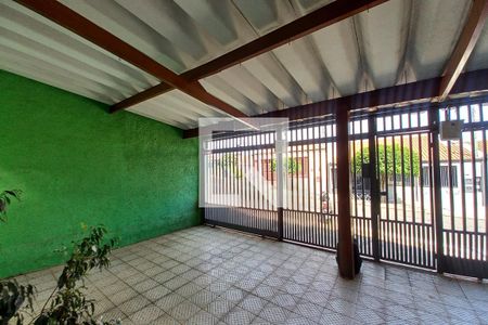 Casa à venda com 300m², 4 quartos e 3 vagas Casa à venda com 300m², 4 quartos e 3 vagasGaragem