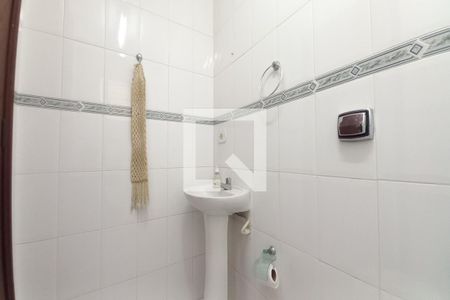 Casa à venda com 300m², 4 quartos e 3 vagas Casa à venda com 300m², 4 quartos e 3 vagasQuarto 4 - Suíte