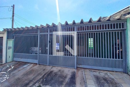 Casa à venda com 300m², 4 quartos e 3 vagas Casa à venda com 300m², 4 quartos e 3 vagasFachada do Prédio