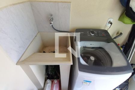 Casa à venda com 300m², 4 quartos e 3 vagas Casa à venda com 300m², 4 quartos e 3 vagasÁrea de Serviço