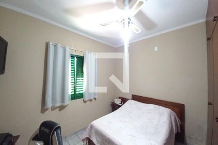 Casa à venda com 300m², 4 quartos e 3 vagas Casa à venda com 300m², 4 quartos e 3 vagasQuarto 3 - Suíte