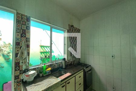 Casa à venda com 300m², 4 quartos e 3 vagas Casa à venda com 300m², 4 quartos e 3 vagasCozinha