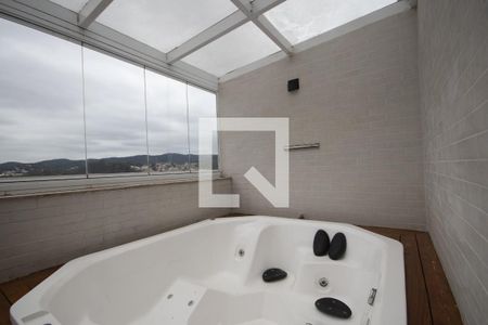 Apartamento à venda com 120m², 2 quartos e 1 vaga Apartamento à venda com 120m², 2 quartos e 1 vagaJacuzzi