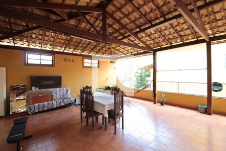 Casa à venda com 260m², 4 quartos e 3 vagasÁrea Gourmet