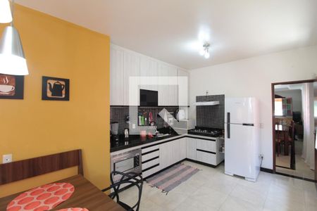 Casa à venda com 260m², 4 quartos e 3 vagasCozinha