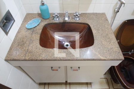 Casa à venda com 260m², 4 quartos e 3 vagasBanheiro Social