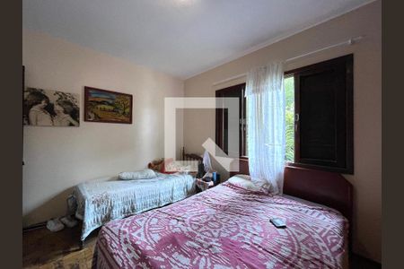 Casa à venda com 270m², 3 quartos e 2 vagas Casa à venda com 270m², 3 quartos e 2 vagasQuarto 2