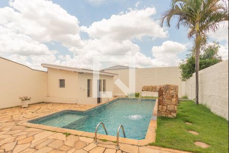 Casa à venda com 115m², 2 quartos e 2 vagasPiscina