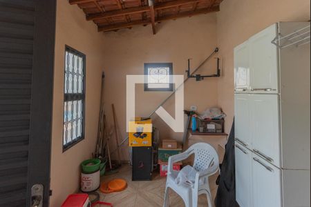 Casa à venda com 115m², 2 quartos e 2 vagasQuarto de Serviço