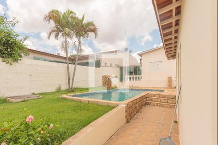 Casa à venda com 115m², 2 quartos e 2 vagasPiscina