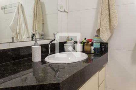 Casa à venda com 185m², 3 quartos e 4 vagasBanheiro 1