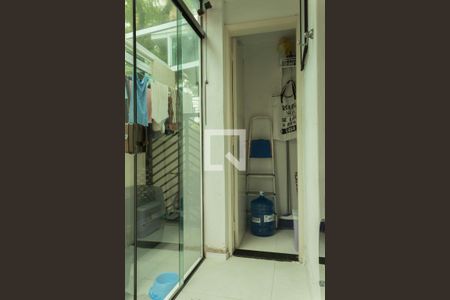 Casa à venda com 185m², 3 quartos e 4 vagasÁrea de Serviço