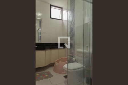 Casa à venda com 185m², 3 quartos e 4 vagasBanheiro da Suíte 1