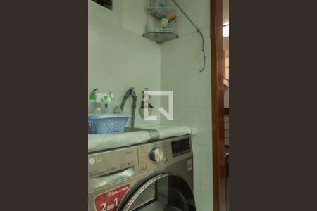 Casa à venda com 185m², 3 quartos e 4 vagasÁrea de Serviço