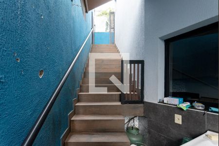 Casa para alugar com 135m², 2 quartos e 3 vagas Casa para alugar com 135m², 2 quartos e 3 vagasEscada externa