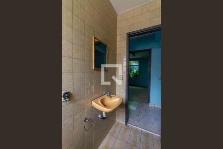 Casa para alugar com 98m², 2 quartos e 10 vagasBanheiro 2