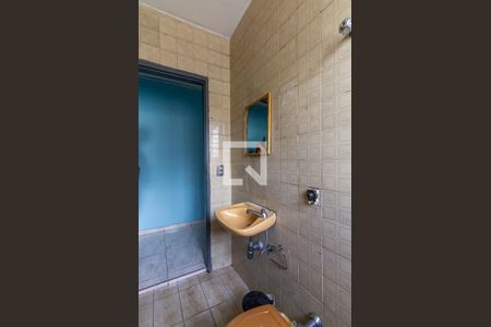 Casa para alugar com 98m², 2 quartos e 10 vagasBanheiro 1