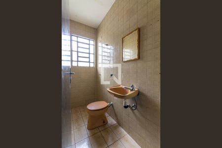 Casa para alugar com 98m², 2 quartos e 10 vagasBanheiro 2