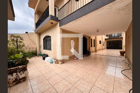 Casa à venda com 219m², 4 quartos e 4 vagasGaragem