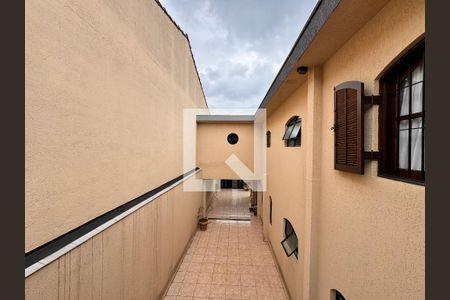 Casa à venda com 219m², 4 quartos e 4 vagasVista 