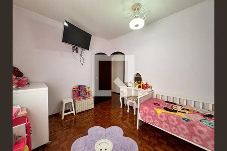 Casa à venda com 219m², 4 quartos e 4 vagasQuarto 1