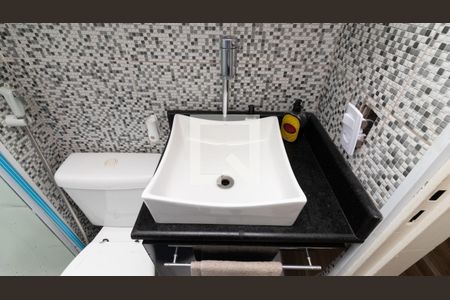 Apartamento à venda com 47m², 3 quartos e 1 vaga Apartamento à venda com 47m², 3 quartos e 1 vagaBanheiro