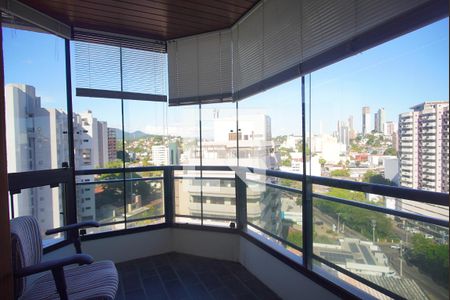 Apartamento à venda com 384m², 4 quartos e 2 vagasvaranda da Suíte