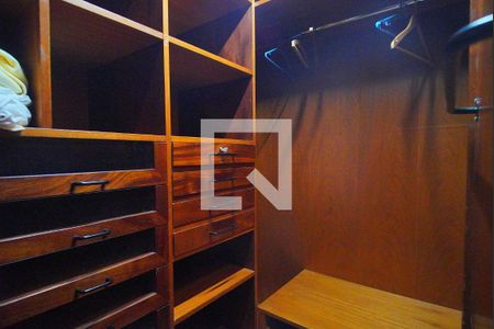 Apartamento à venda com 384m², 4 quartos e 2 vagasCloset do quarto 3