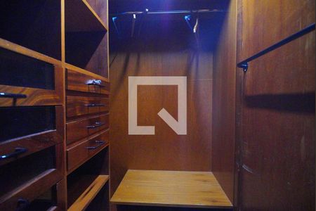 Apartamento à venda com 384m², 4 quartos e 2 vagasCloset do quarto 3