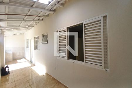 Casa à venda com 50m², 1 quarto e 3 vagas Casa à venda com 50m², 1 quarto e 3 vagasFachada do Prédio
