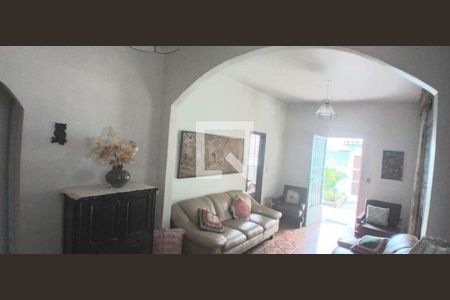 Casa à venda com 3 quartos, 122m² em Brás de Pina, Rio de Janeiro