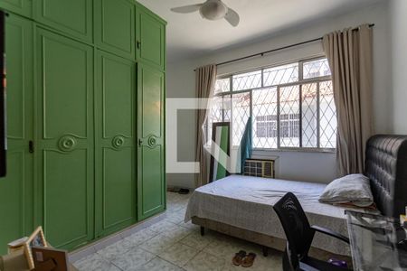 Casa à venda com 200m², 5 quartos e 2 vagasQuarto 3