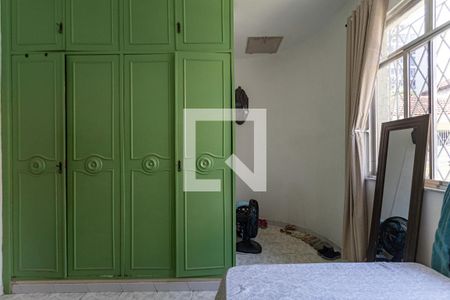 Casa à venda com 200m², 5 quartos e 2 vagasQuarto 3