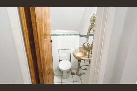 Casa à venda com 110m², 4 quartos e 2 vagasLavabo