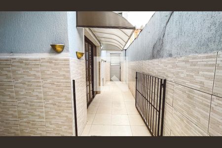 Casa à venda com 110m², 4 quartos e 2 vagasQuintal